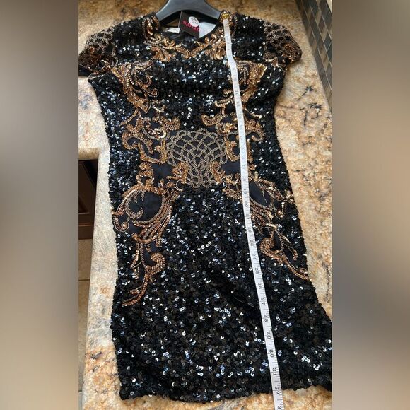 Black and Gold Sequin Dress - Picture 4 of 14